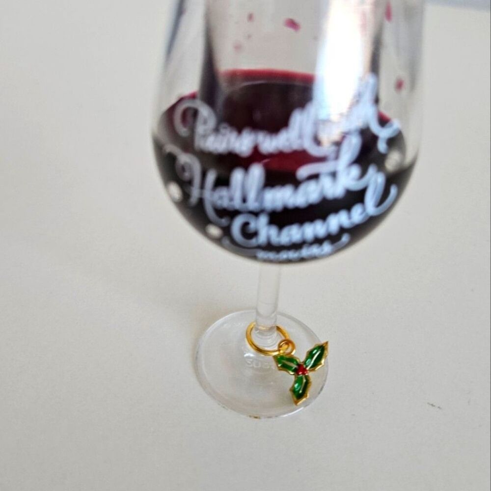 NWT Hallmark | 'Pairs Well With Hallmark Channel Movies' Christmas Ornament - Picture 4 of 6